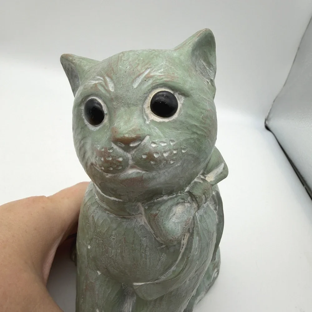 Isabel Bloom Sitting Pretty Cat statue figure concrete wood look kitty figurine